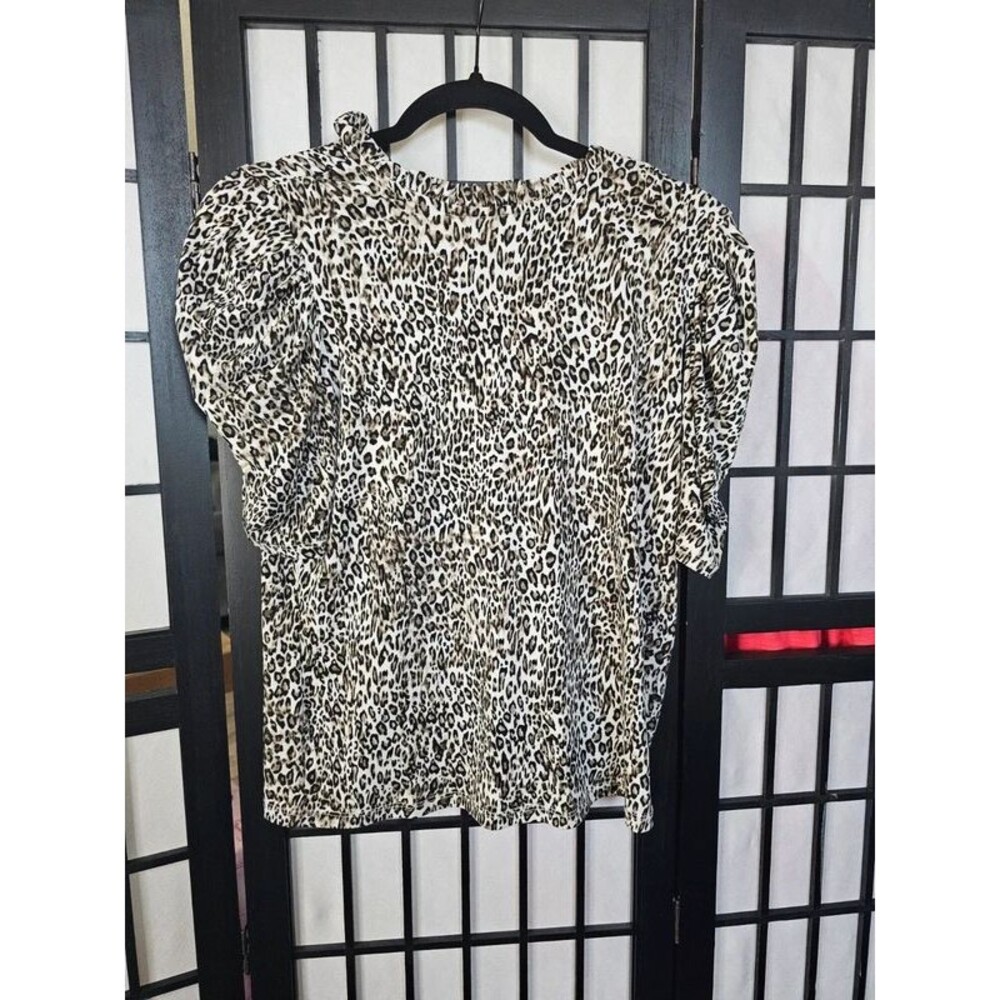 CeCe Short-Sleeve Leopard Print Top